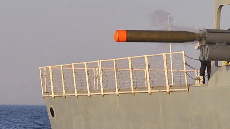 Irán lanza un torpedo de alta velocidad cerca del estrecho de Ormuz