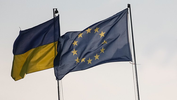 Poroshenko: "El Consejo de la UE aprueba la exención de visados para Ucrania"