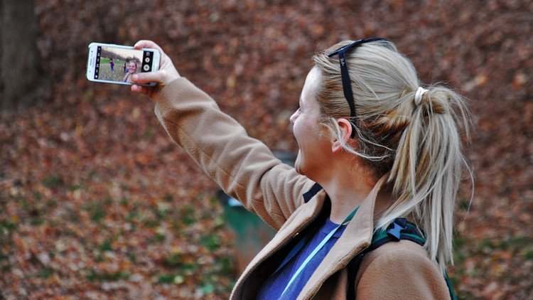 'Selfie decks': Conozca los métodos extremos para ser más popular en las redes sociales