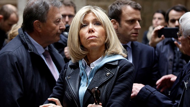 'Charlie Hebdo', atacado por una caricatura machista de Brigitte Macron