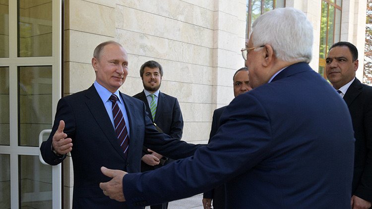 Putin discute con Abbás el conflicto palestino-israelí