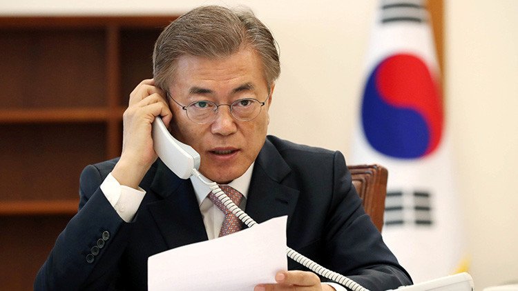 "Provocación descabellada": Moon Jae-in condena la prueba del misil norcoreano