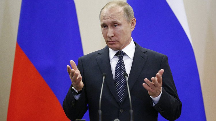 Putin: "El estancamiento del crecimiento económico global se superará rechazando la retórica bélica"