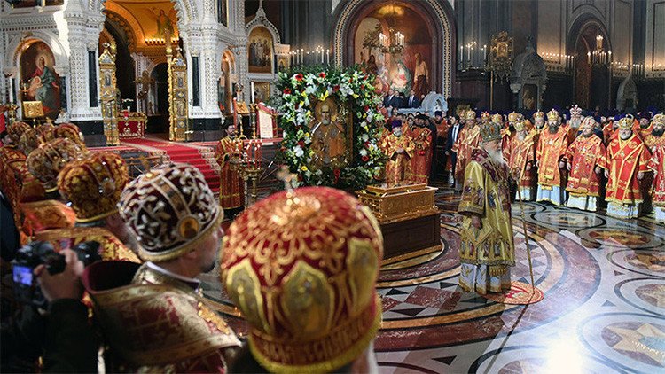 FOTOS, VIDEOS: Las reliquias de San Nicolás de Bari llegan a Moscú tras 930 años en Italia