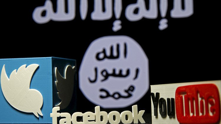 La razón por la que el Estado Islámico prohíbe a sus combatientes usar las redes sociales
