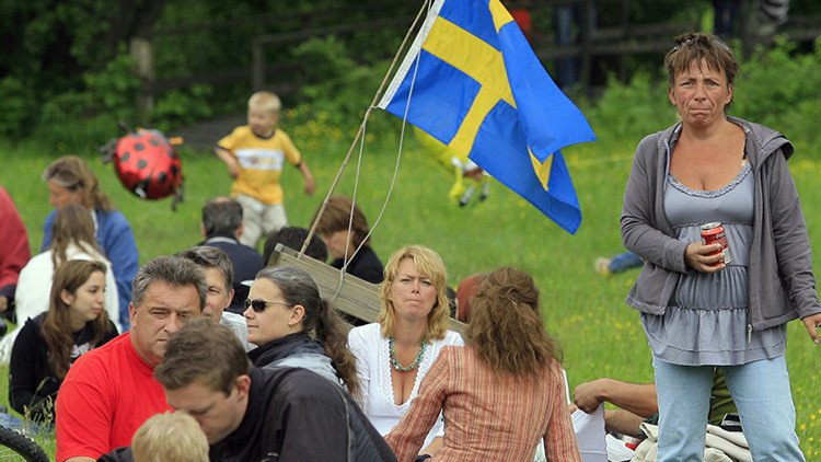 Político sueco propone una hora de descanso laboral para tener sexo 