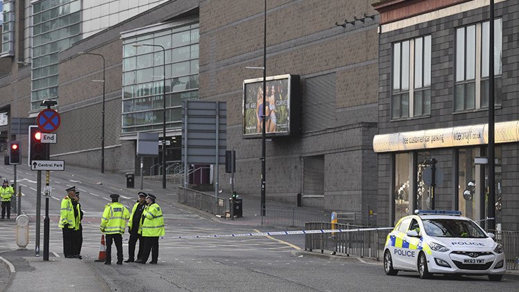 Policía: El ataque de Manchester fue perpetrado por un terrorista suicida