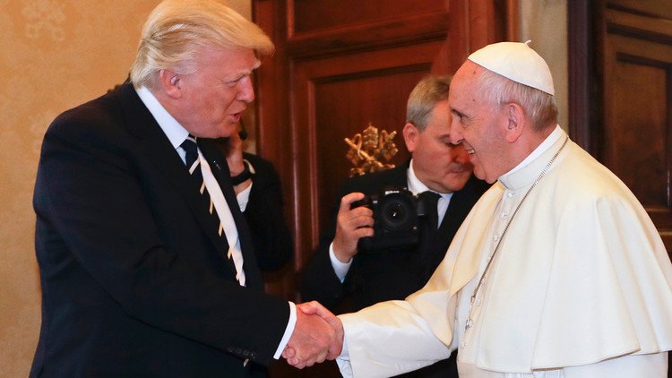 VIDEO: Primer encuentro del papa Francisco con Donald Trump