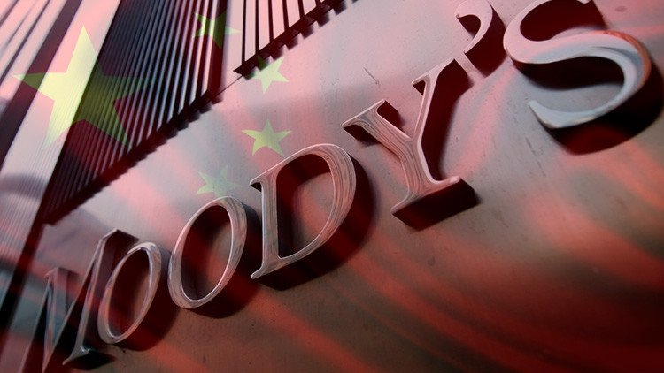 Moody's rebaja la calificación de China por primera vez en 28 años