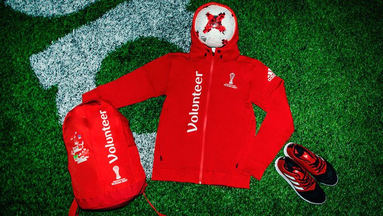 Los voluntarios de la Copa de Confederaciones 2017 ya lucen sus coloridos uniformes