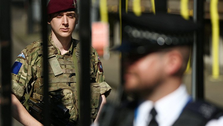 Reino Unido: Envían al Ejército al Gran Mánchester (VIDEO)