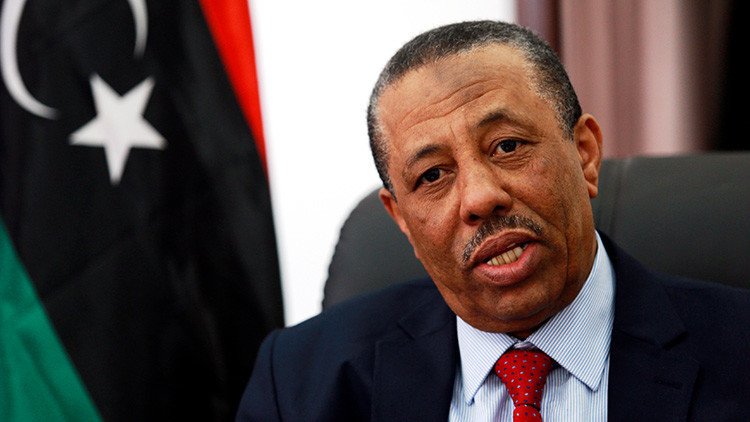 El ex-primer ministro libio afirma haber alertado a Londres de la presencia de terroristas