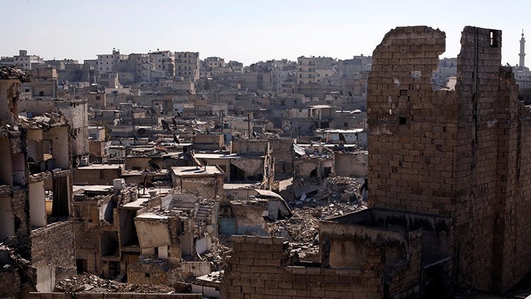 Siria insta a la ONU a suspender los bombardeos de la coalición por "fomentar el caos"