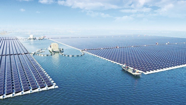 China inaugura la planta flotante de energía solar más grande del mundo