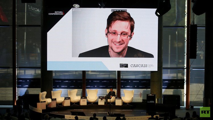 Snowden: "Los derechos se pierden por leyes cobardes"