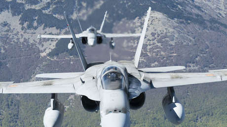 Dos cazas F-18 españoles interceptan un bombardero táctico ruso en el Báltico