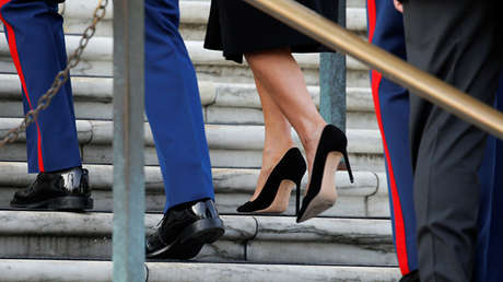 'Efecto Melania': Revela para qué se compró unos zapatos de tacón alto y la apartan de su misión 