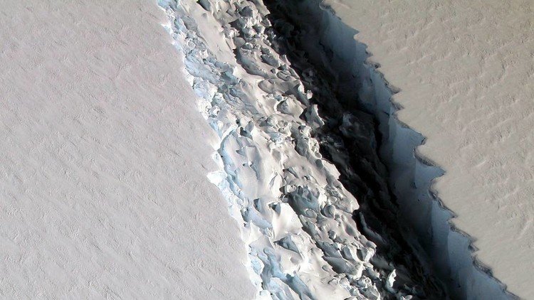 FOTO: Un iceberg del tamaño de la República Dominicana está a punto de desprenderse de la Antártida