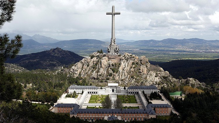 Denuncian a España ante la ONU por no exhumar a víctimas en el Valle de los Caídos