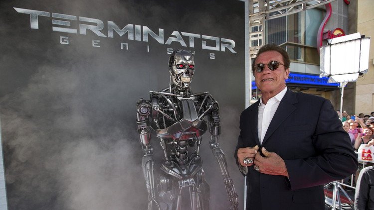 Schwarzenegger a Trump: "No regrese al pasado. Eso solo puedo hacerlo yo" (VIDEO)