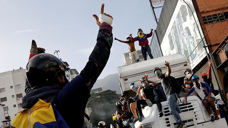 Rusia: "La oposición venezolana provoca los disturbios de forma intencionada infringiendo la ley"