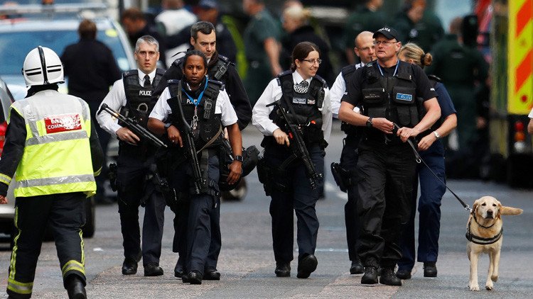 Londres: Policías dispararon 50 veces para abatir a los 3 autores del atentado e hirieron a un civil