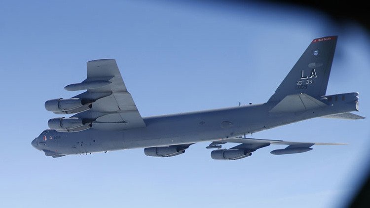 Un caza ruso intercepta a un bombardero de EE.UU. sobre el mar Báltico