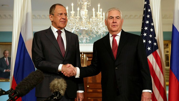 Lavrov y Tillerson subrayan la necesidad de resolver la crisis con Catar mediante negociación