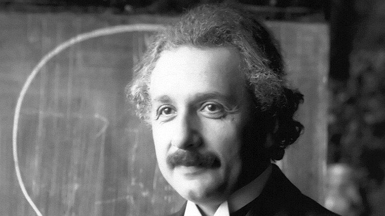 Subastan cinco cartas originales de Albert Einstein con su visión sobre Dios e Israel