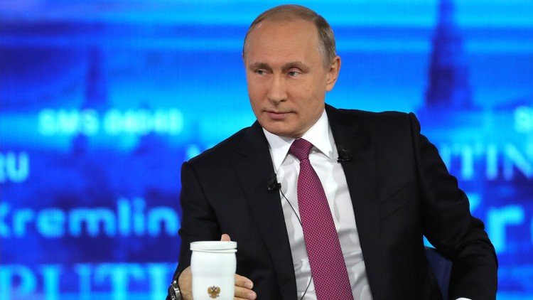 Línea directa con Putin: Nace un bebé durante la transmisión en un hospital 