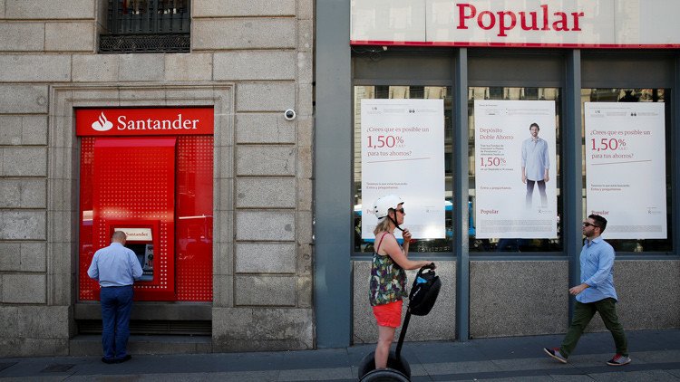Venta del Popular al Santander por 1 euro: "Los especuladores campan sin ningún tipo de cortapisa"