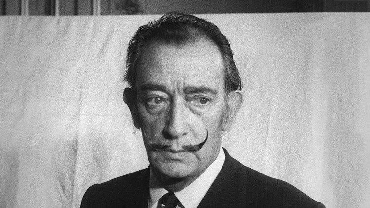 Ordenan exhumar el cadáver de Salvador Dalí