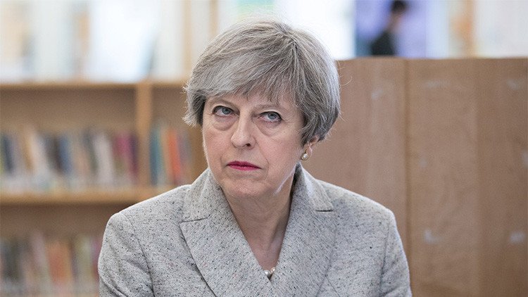 ¿Podría Theresa May ser acusada de conspirar para cometer crímenes de guerra en Moscú?