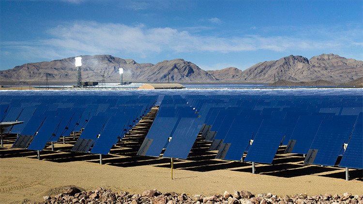 California genera tanta energía solar que paga a otros estados para que la usen