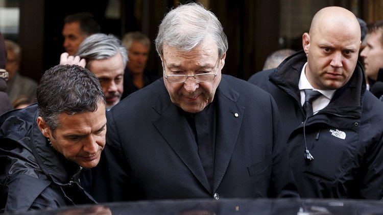 El 'número tres' del Vaticano es acusado de múltiples abusos sexuales infantiles