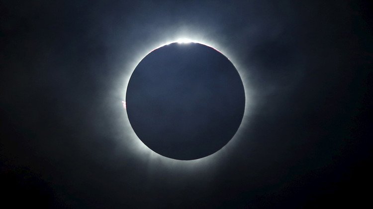 ¡Prepárense para 'el gran eclipse solar americano'!: Dónde y cuándo observarlo
