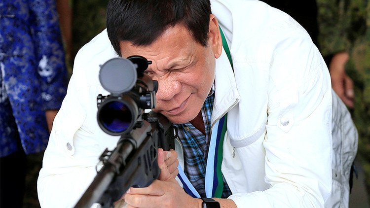 "Su deber es huir": Duterte protegerá a los soldados que maten a civiles de manera accidental