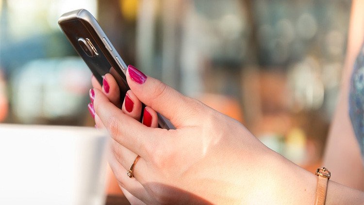 España: Cómo saber si eres una víctima de la estafa de llamadas automáticas y 'SMS Premium'