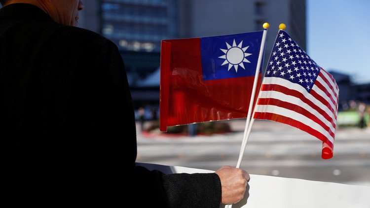 EE.UU. enfurece a Pekín: ¿Desafía Trump a China con una venta de armas a Taiwán?