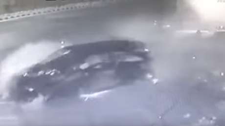 Muere en terrorífico accidente teniendo sexo con una tailandesa en el coche