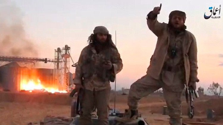 Nueva brutalidad: el Estado Islámico quema vivas a 12 personas