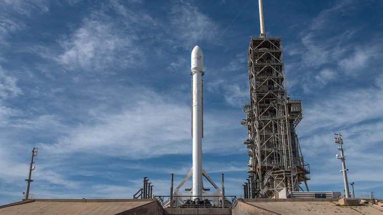 VIDEO: Despega desde Florida un cohete de SpaceX con un satélite pesado europeo