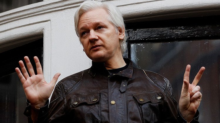 ¿Sabotaje? Una falsa alarma frustra el discurso de Assange sobre la ciberguerra (video)