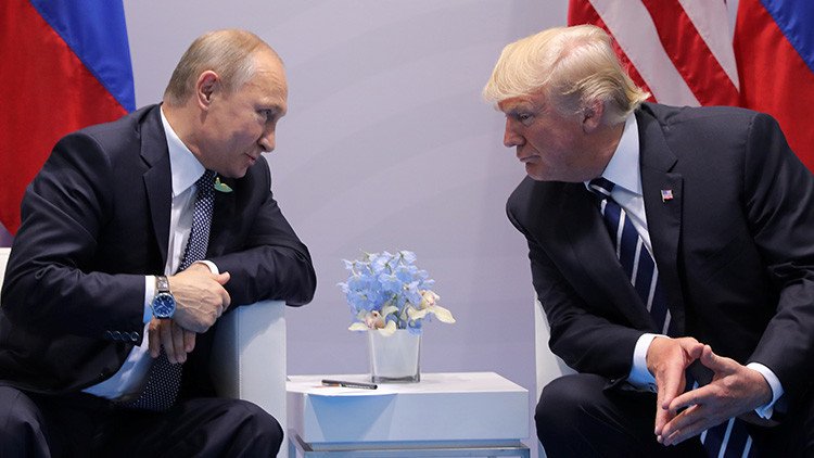 Trump califica de "extraordinario" el encuentro con Putin