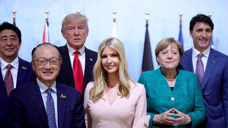 Ivanka Trump sustituye a su padre en una reunión del G20 (FOTOS)