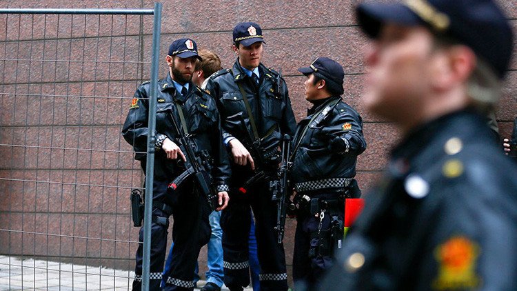 Noruega: Cuatro heridos en un tiroteo cerca de un club nocturno de Oslo