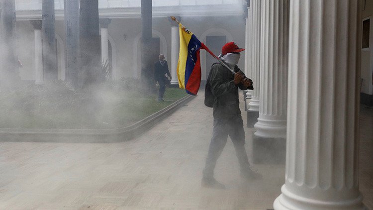 Autoridades venezolanas anuncian 'Feria Constitucional' el mismo día del plebiscito opositor (VIDEO)