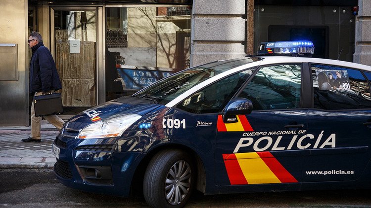 "Sopla aquí": cárcel para un motorista español que enseñó los genitales a un agente de policía