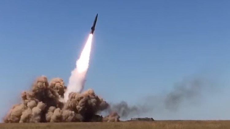 Tochka-U en acción: Lanzamiento del sistema de misiles tácticos ruso (VIDEO)