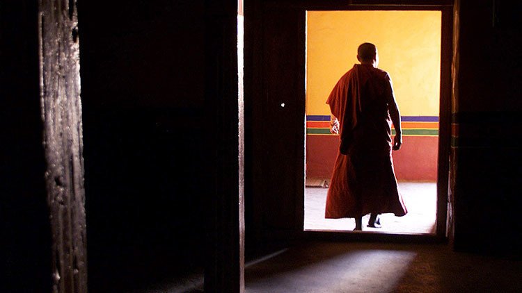 Condenan a prisión a un monje budista por abuso de menores en Alemania
